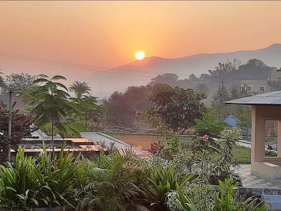 Royal Meadows - Igatpuri Bungalow B Dış mekan fotoğraf