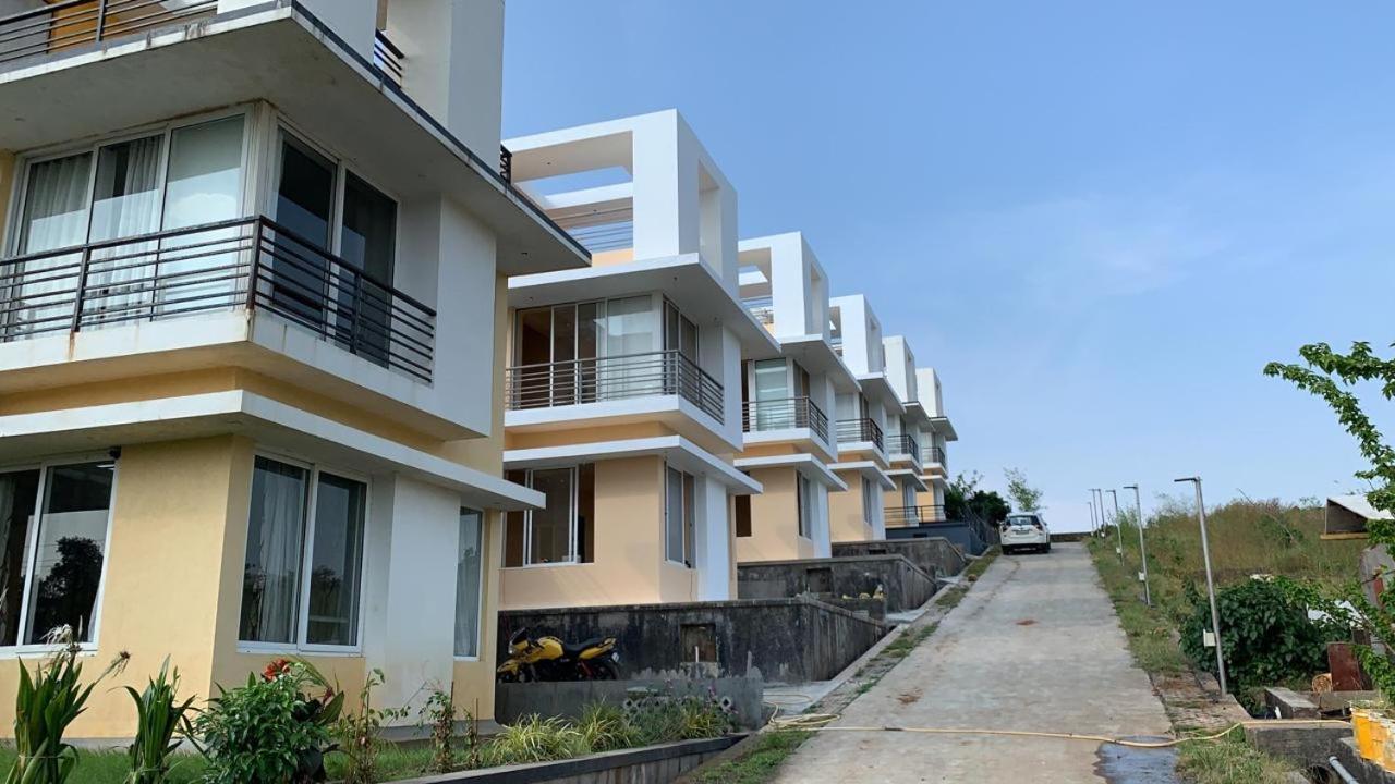 Royal Meadows - Igatpuri Bungalow B Dış mekan fotoğraf
